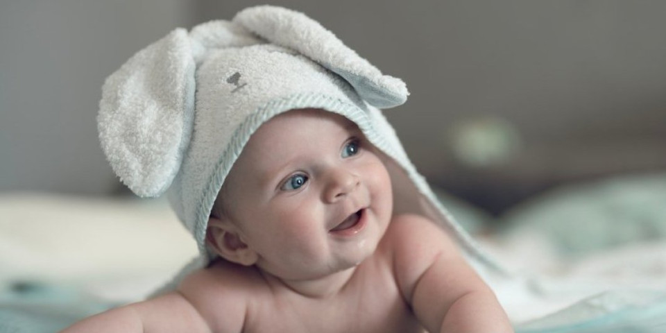 Kada se zapravo formira boja očiju kod beba - zbunjuje roditelje