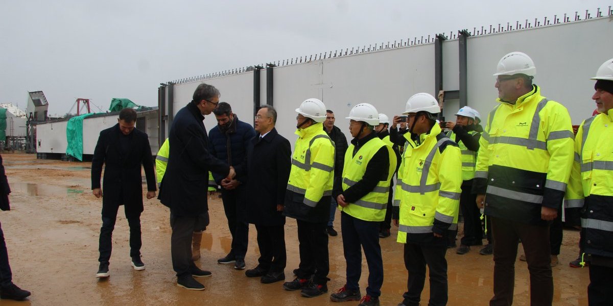 Aleksandar Vučić obilazi radove na Novom savskom mostu