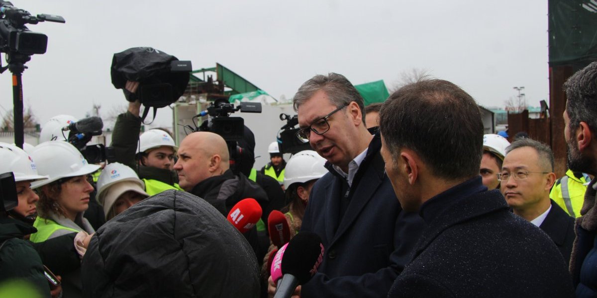 Aleksandar Vučić obilazi radove na Novom savskom mostu