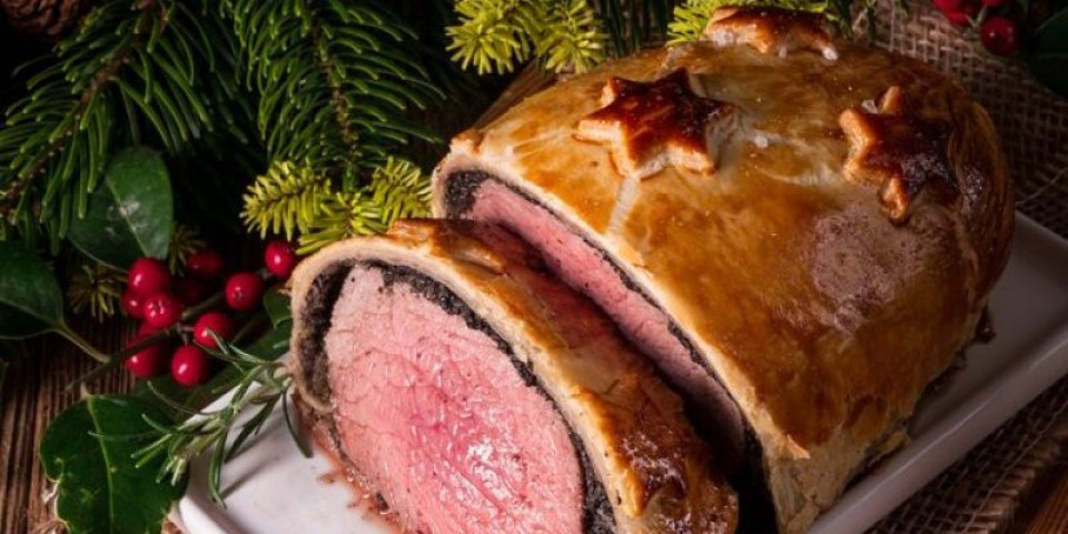 Biftek u lisnatom testu - jelo koje dominira prazničnim stolom