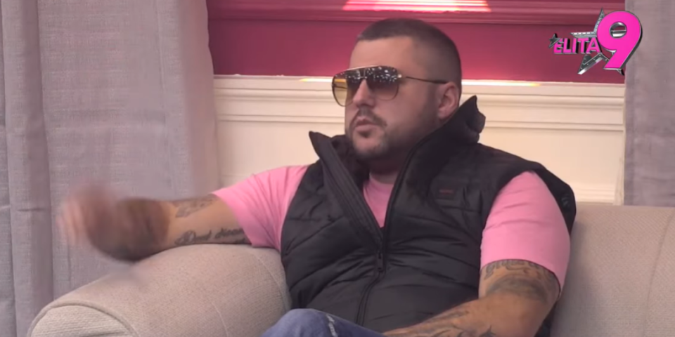 "Dva puta me je zadovoljio": Učesnica Elite otkrila detalje vrele akcije sa Asminom