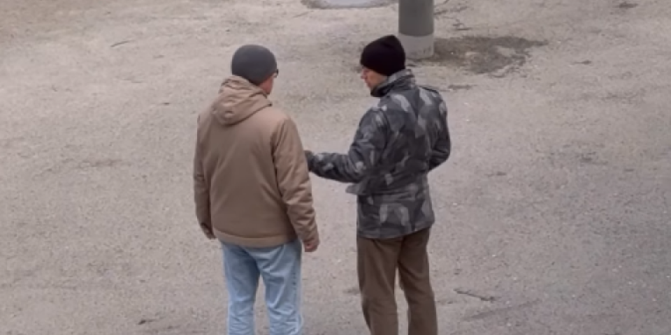 Šta se to desilo u Novom Sadu?! Pukla neviđena bruka blokadera: Pogledajte ovaj skandal nasred raskrsnice