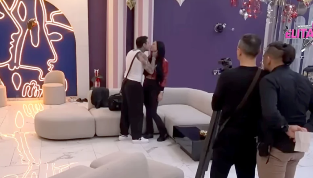 Poljubili se Maja Marinković i Filip Đukić - Svi bruje o njihovim intimnim scenama