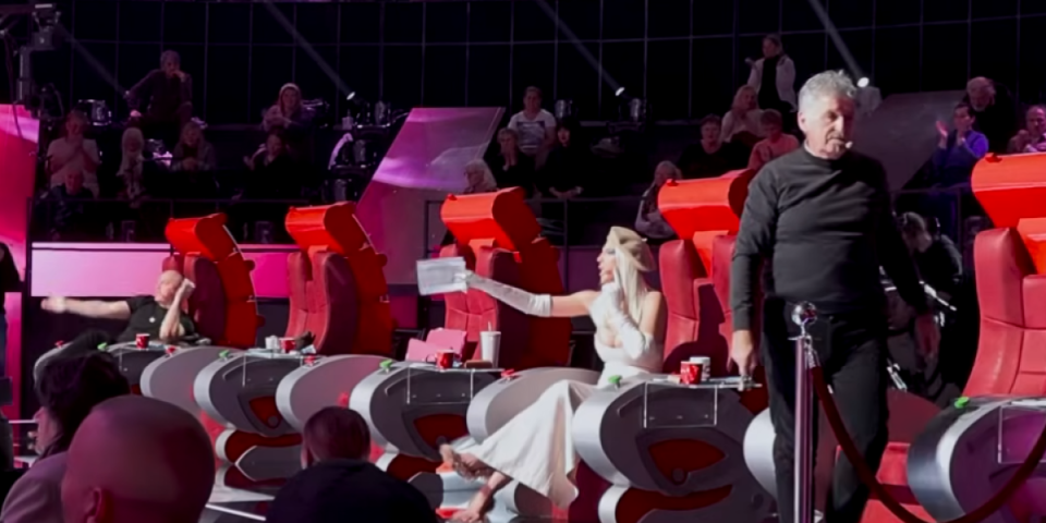 Napustio žiri zbog Desingerice - Bosanac izgubio živce, haos u Pinkovim zvezdama