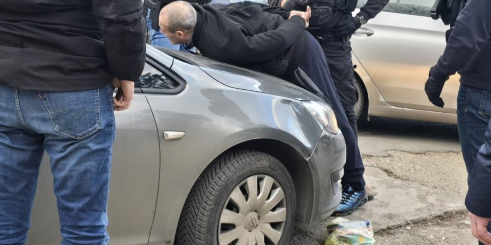 Ovo je napadač s Novog Beograda rekao prilikom hapšenja! Policajac ga pitao: "Šta to uradi čoveče?"