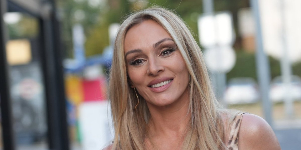 Ovaj pevač je spojio Anabelu Atijas i Gagija Đoganija: Pevačica otkrila posle 30 godina