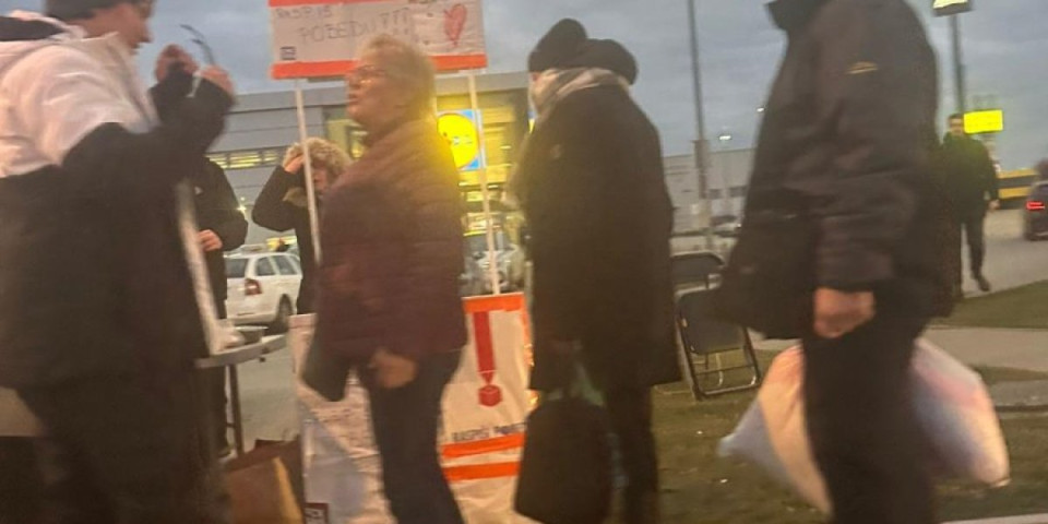 Narode, da li je ovo moguće?! Pogledajte kako je izgledala današnja "blokada" Banovog Brda