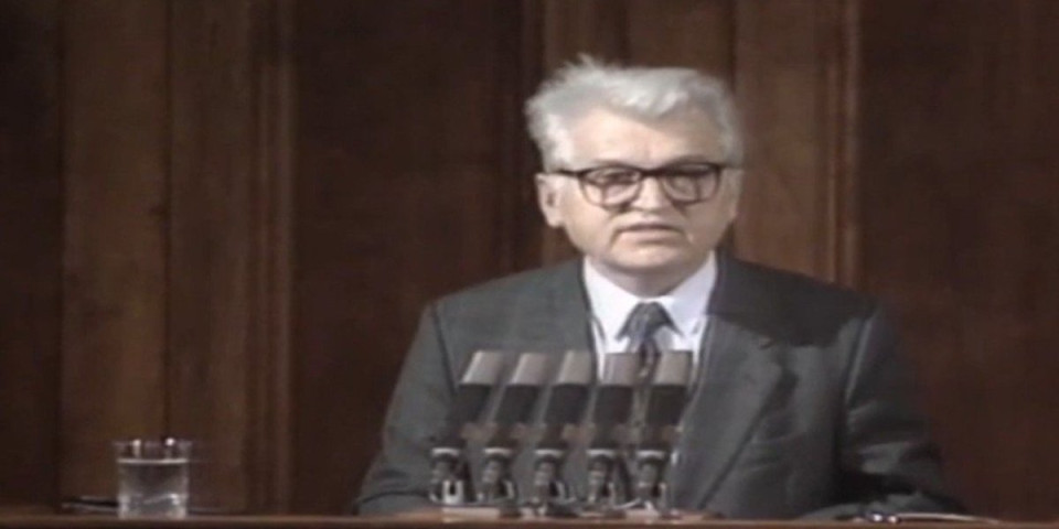 Da li ste znali da je Dobrica Ćosić postao nobelovac na sat vremena: Svi mediji preneli udarnu vest, a onda nastao muk