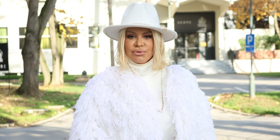 Dari smeštaju aferu eksplicitnim snimkom: Kruži video po tajnim grupama, odmah reagovala