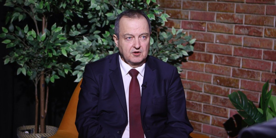 Ljudsko smeće: Blokaderi u ekstazi jer je Dačić u teškom stanju