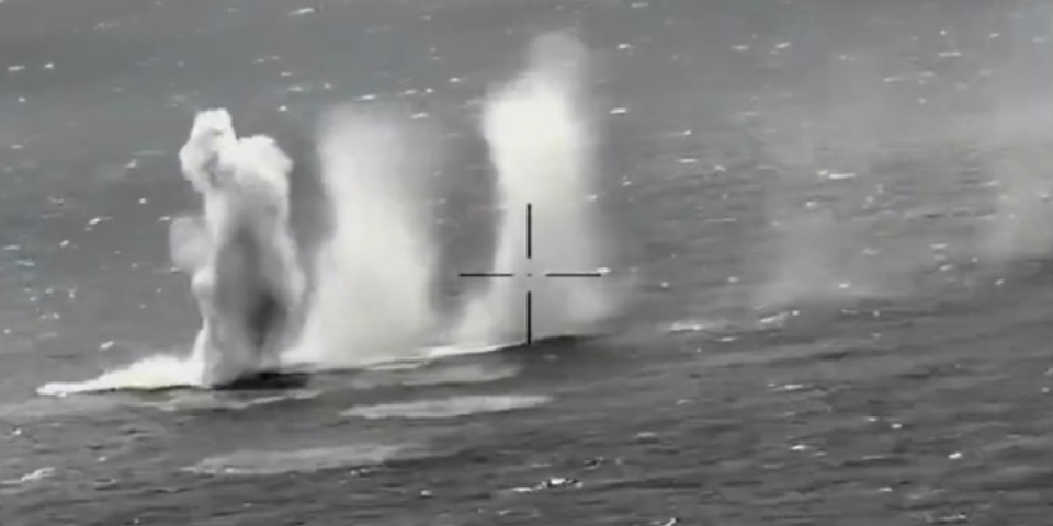 Kina ispalila rakete ka Tajvanu! Razarači, lovci, bombarderi opkolili i blokirali ostrvo! (VIDEO)