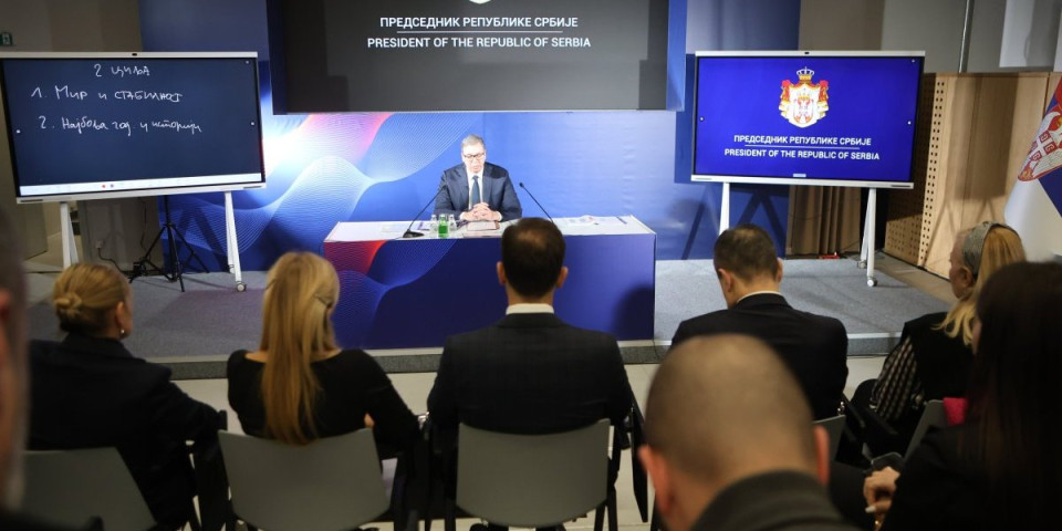 Pravimo "Iron Dom" i "Iron Fist"! Vučić o vojsci i policiji: Nikad više 1999!