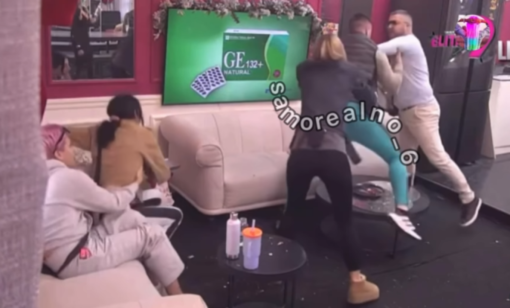 Asmin nasrnuo na Uroša Stanića - Pomenuo mu oca, pa napravio haos (VIDEO)