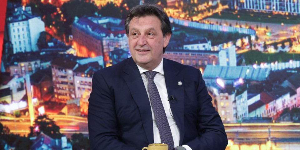 Gašić odgovorio Ponošu: Onaj ko ruši državu svesno bira put izdaje