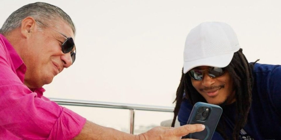 Moneke potpisao, Miško se oglasio - Dogovor o saradnji pao na jahti... (FOTO)