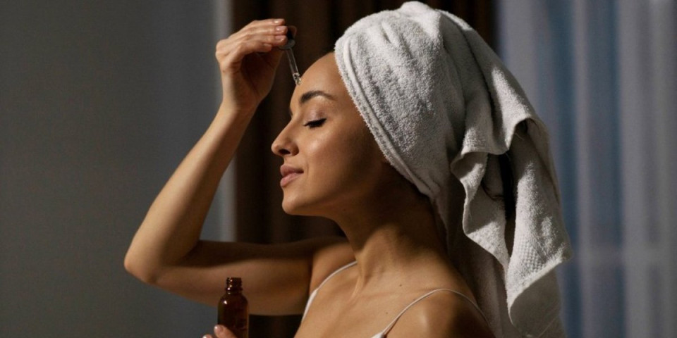 Novogodišnji oporavak kože: 5 trikova za blistav izgled koji skidaju godine i umor sa lica