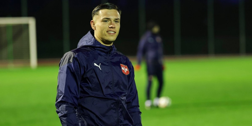 Srpski reprezentativac stigao za 21 milion evra, a sada zbog FIFA pravila ne može da napusti klub