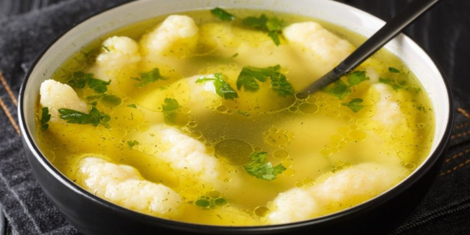 Domaća supa sa knedlama: Šerpa puna zdravlja - greje i dušu i stomak