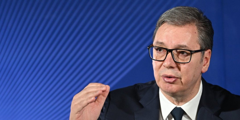 "Kobre" dobijaju novi objekat: Predsednik Vučić obilazi kasarnu "Vasa Čarapić"