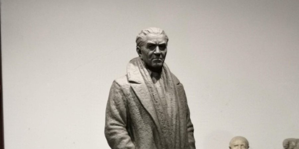 Inicijativa Gradske opštine Vračar: Crnjanski ponovo u Beogradu