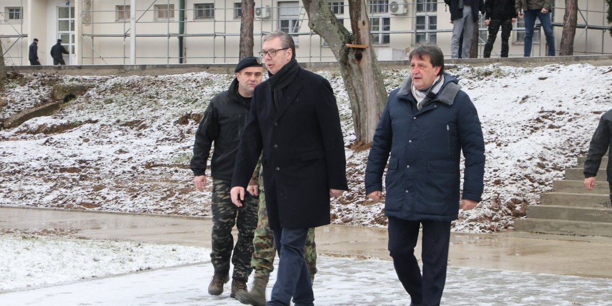 Vučić obilazi novi objekat za smeštaj ''Kobri'