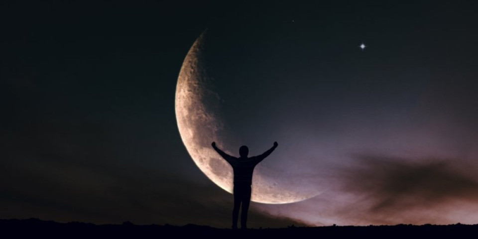 Najtačniji nedeljni horoskop od 12. do 19. januara: Mlad Mesec u Jarcu donosi novi početak za 3 znaka