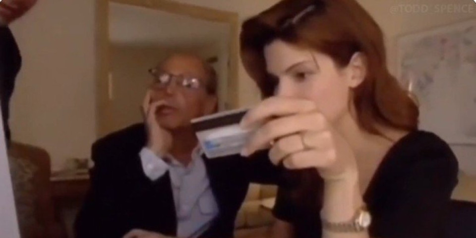 Ova glumica je prva osoba u istoriji koja je kupila bioskopsku kartu onlajn: Evo kako je to izgledalo pre 30 godina (VIDEO)