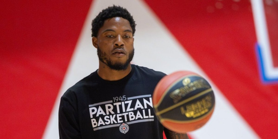 Da li je ovo dokaz da Tajrik Džons definitivno napušta Partizan? Penjaroja nije progovorio ni reč