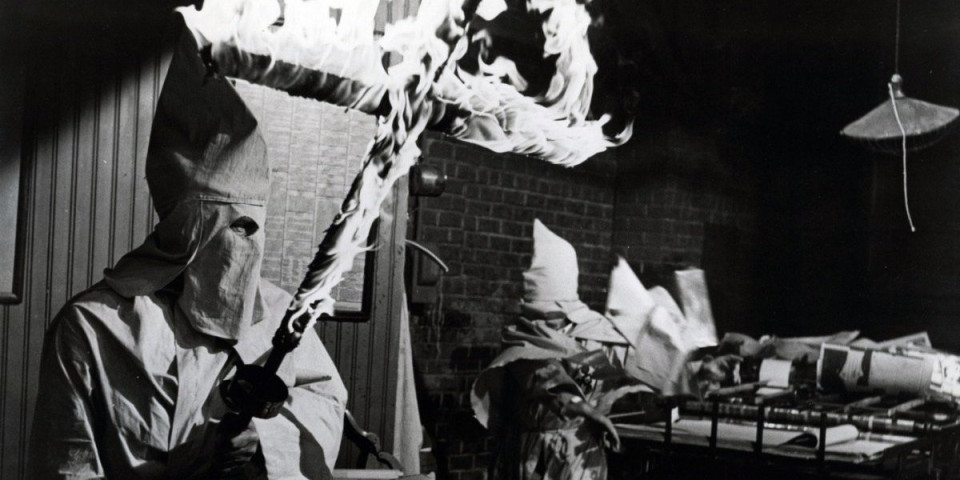 Tajne kapuljača i krvavi rituali: Kako je nastao ozloglašeni KKK - Šalju SEME DINJE kao znak smrti, a evo šta znače njihova jeziva imena (FOTO)