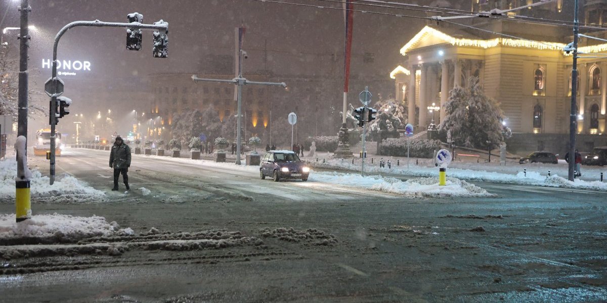 Otvoren kružni tok na Trgu Nikole Pašića