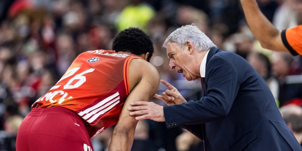 Kakav šok za Pešića i Bajern: Najbolji igrač raskinuo ugovor usred sezone