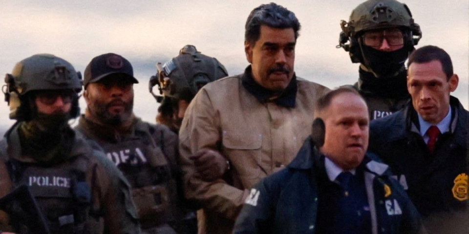 Pogled sve govori! Pogledajte Madurovu ženu dok je pripadnik DEA sprovodi u helikopter (FOTO)