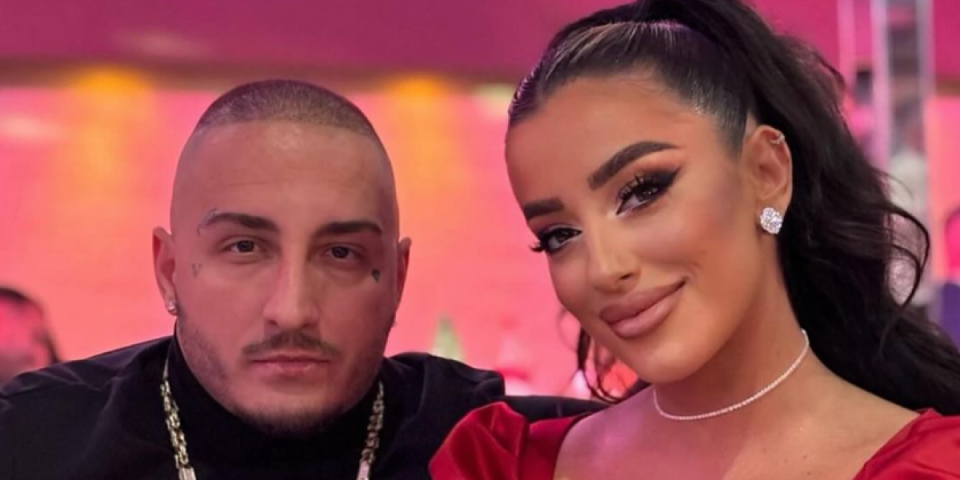 Vuk Mob verio devojku: Odmah se pohvalila zlatnim prstenom (FOTO)