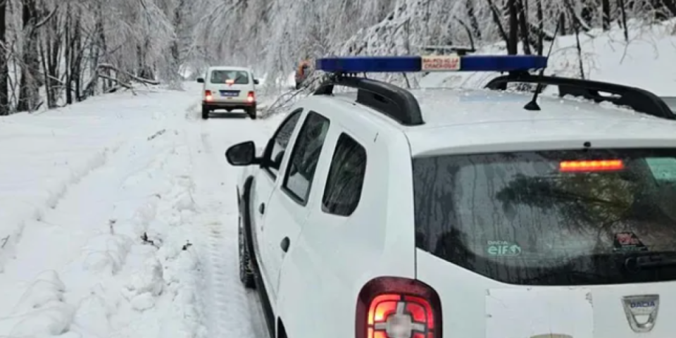 Lavovska borba za život isposnika na Dubašnici: Spasioci se kroz mećavu probili do Radiše
