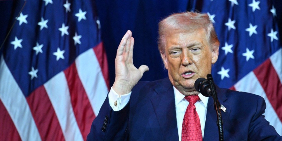 Tramp otkazao novi napad na Venecuelu! Nova izjava predsednika šokirala svet - Zašto su onda brodovi i dalje prisutni?