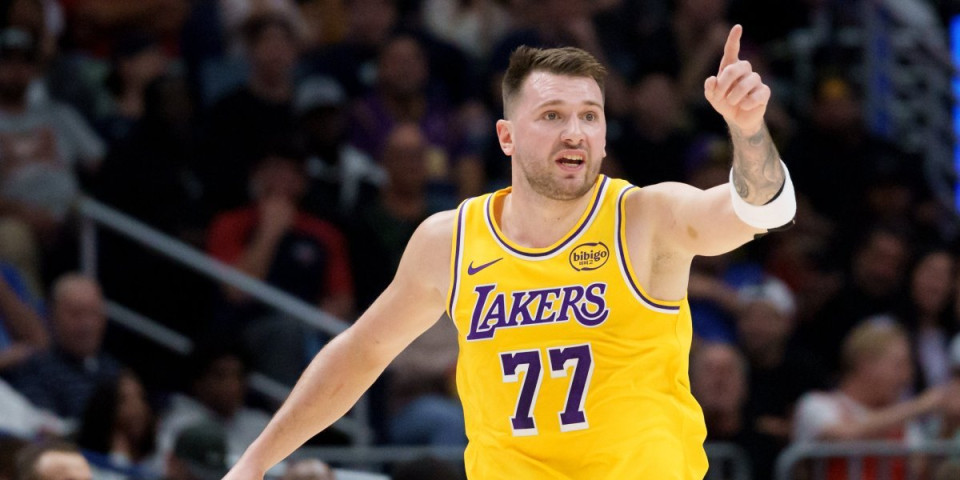 Čudo Dončića za Božić: Lukina ludačka trojka za pobedu Lejkersa (VIDEO)