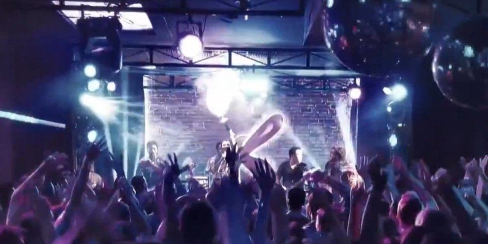 Netfliksova serija predvidela tragediju u Kran Montani: Detalji se jezivo poklapaju sa požarom u klubu u Švajcarskoj (VIDEO)