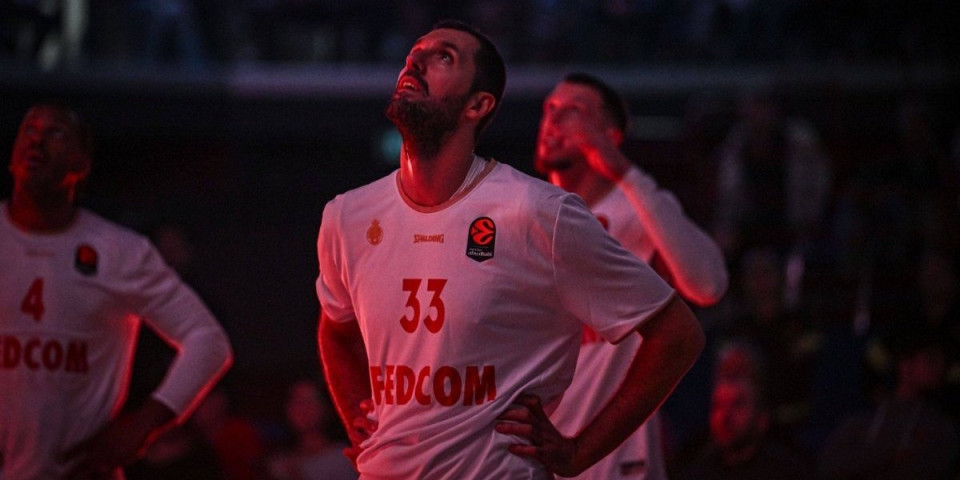 Gospoda iz Kneževine: Monako čestitao Božić uz sliku Mirotića i badnjaka (FOTO)