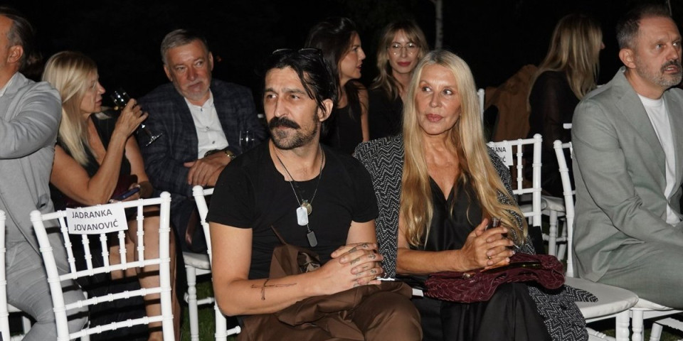 Oženio 35 godina stariju i odrekao se potomstva: "Imam sedam unuka i svi me zovu deda"