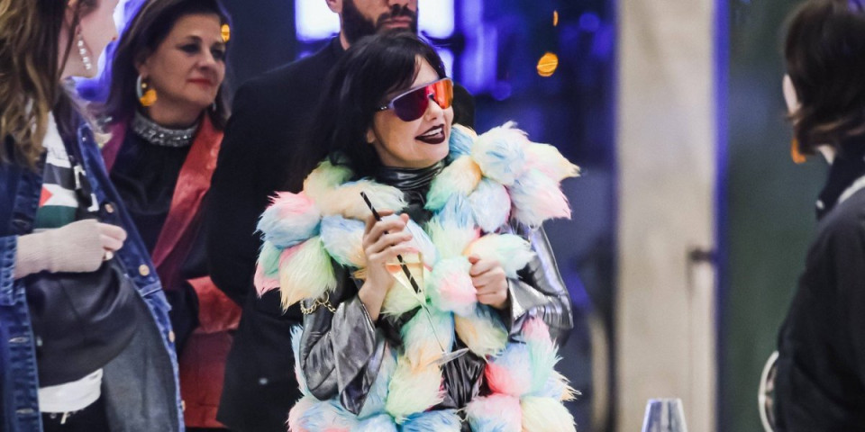 Sramota ljudska! Pevačica podržala nezavisnost KiM, pa progovorila o Grenlandu i šokirala svet - ko o čemu...