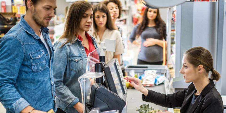 Da se smeješ il' da plačeš: Pošto jedan griz?