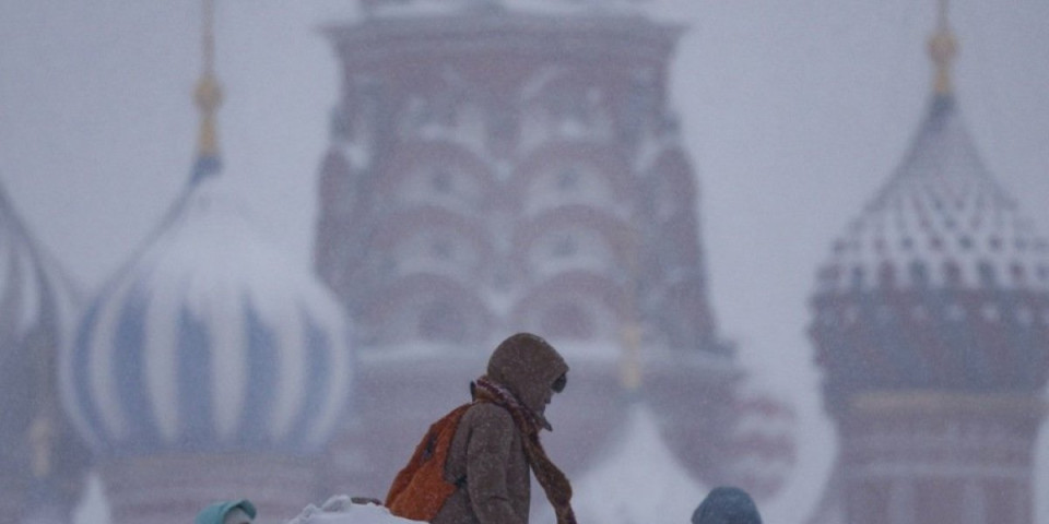 (FOTO/VIDEO) Snežni Armagedon: Grad paralisan, ovako nešto nije viđeno 56 godina!