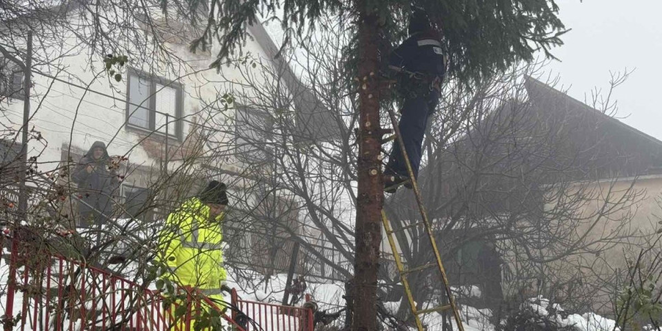 Sve trafo stanice u Loznici pod naponom: Grad otvorio telefonske linije za prijavu problema