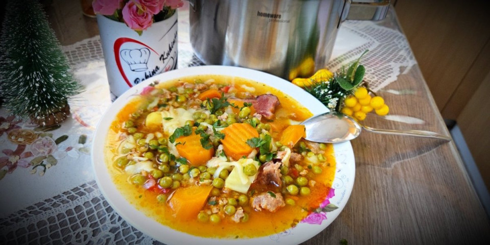 Grašak sa mlevenim mesom bez zaprške: Ručak koji će svi sipati dva puta (VIDEO)