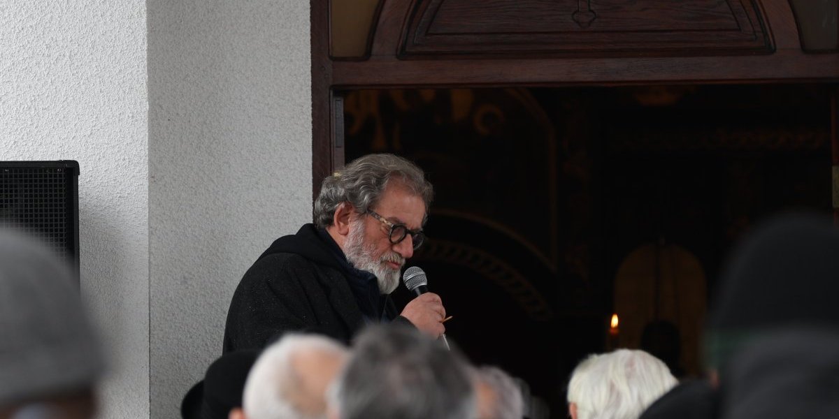 Boda Ninković drži govor bratu