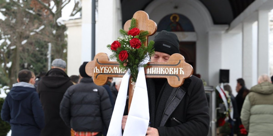 Ova pesma se čula na sahrani Ljube Ninkovića: Tekst para dušu, evo kada je nastala (VIDEO)