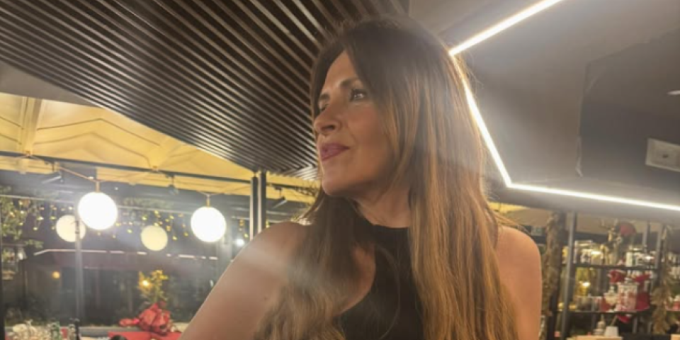 Bum, bum, bum... Kalašnjikov - Arijana, Srpkinjo: Udovica Siniše Mihajlovića slavila Srpsku novu godinu