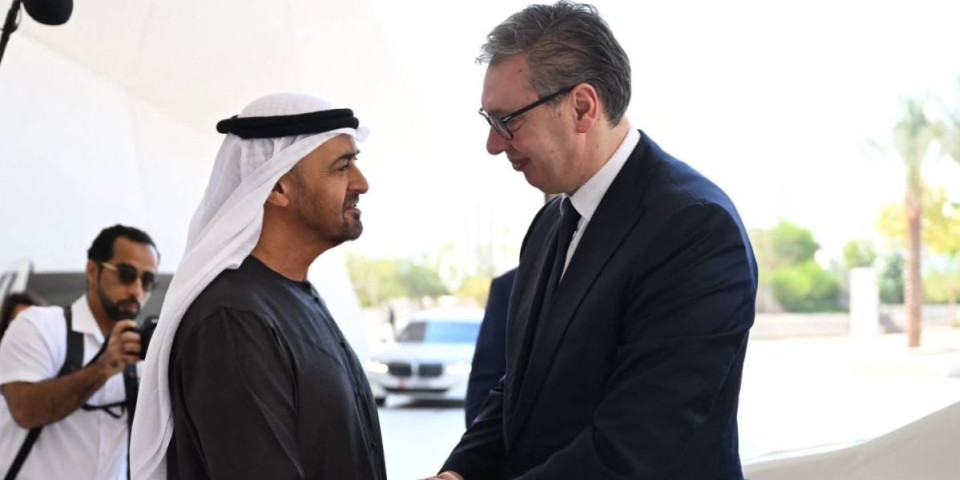Vučić se sastao sa Bin Zajedom: Obraća se medijima iz Abu Dabija (VIDEO)