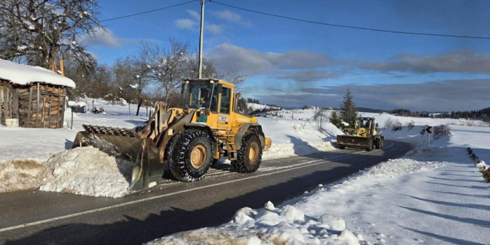 Ni za grudvu ne sme da ga bude: Putari iz Užica i dalje na terenu