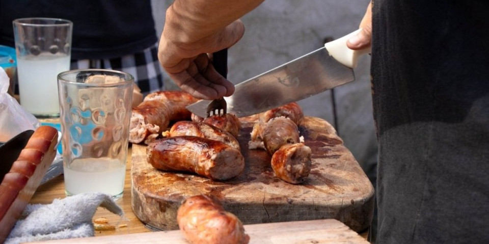 Meso koje ubija creva: Lekari otkrivaju da izaziva haos u organizmu - izbacite ga iz ishrane